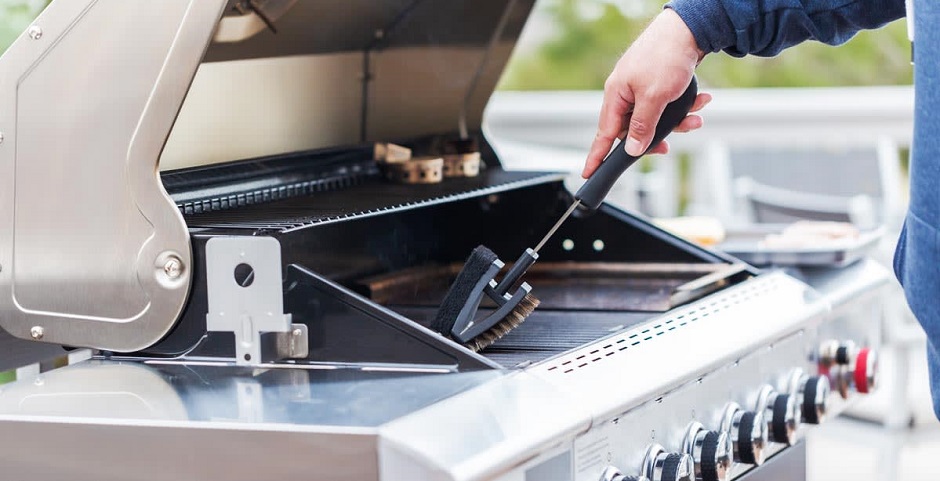 cleaning grill grates